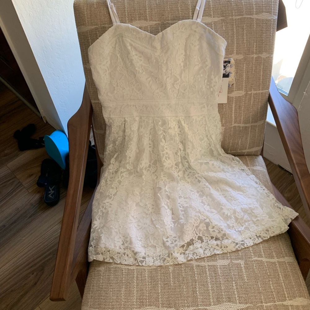 Marylin Monroe Macys Collection- White Lace Dress